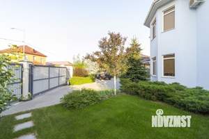 Дом 190м&sup2;, 2-этажный, участок 12 сот.  