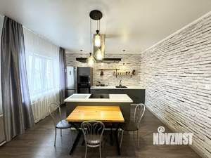 Коттедж 240м², 2-этажный, участок 12 сот.  