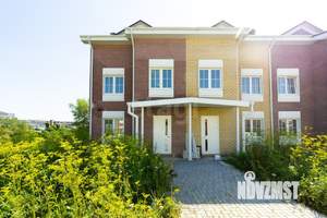 Таунхаус 130м&sup2;, 3-этажный, участок 2 сот.  