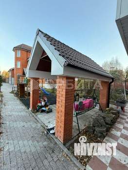 Дом 285м&sup2;, 2-этажный, участок 15 сот.  