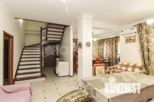 Таунхаус 272м&sup2;, 2-этажный, участок 15 сот.  