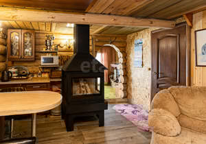 Дом 60м&sup2;, 2-этажный, участок 7 сот.  