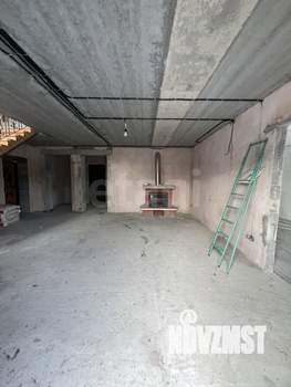 Дом 179м&sup2;, 2-этажный, участок 12 сот.  