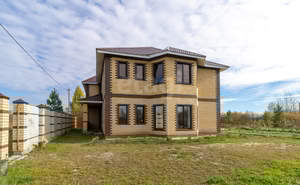 Дом 320м², 2-этажный, участок 10 сот.  