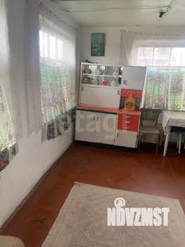 Дом 25м&sup2;, 2-этажный, участок 4 сот.  