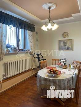 Дом 256м&sup2;, 2-этажный, участок 13 сот.  