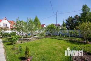 Коттедж 200м², 2-этажный, участок 11 сот.  