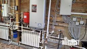 Дом 70м&sup2;, 2-этажный, участок 6 сот.  