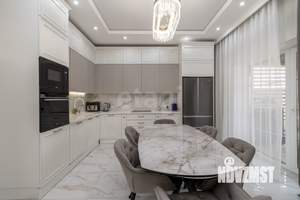 Дом 162м², 2-этажный, участок 8 сот.  