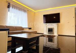 Дом 366м&sup2;, 3-этажный, участок 15 сот.  