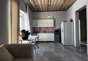 Дом 100м&sup2;, 1-этажный, участок 8 сот.  