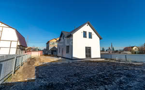 Дом 112м&sup2;, 2-этажный, участок 4 сот.  