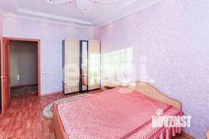 Дом 298м², 2-этажный, участок 12 сот.  