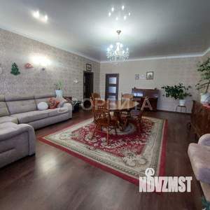 Дом 470м², 2-этажный, участок 12 сот.  