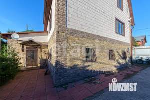 Дом 300м&sup2;, 4-этажный, участок 9 сот.  