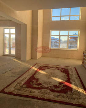 Дом 245м&sup2;, 2-этажный, участок 10 сот.  