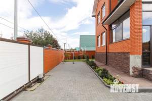 Дом 401м&sup2;, 2-этажный, участок 13 сот.  