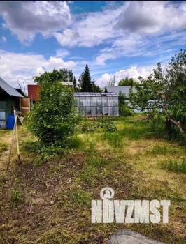 Дом 30м&sup2;, 2-этажный, участок 6 сот.  