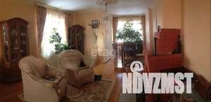 Дом 285м², 3-этажный, участок 14 сот.  