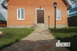 Дом 180м&sup2;, 2-этажный, участок 8 сот.  