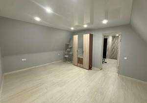 Дом 100м², 2-этажный, участок 5 сот.  