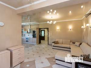 Дом 135м&sup2;, 2-этажный, участок 10 сот.  