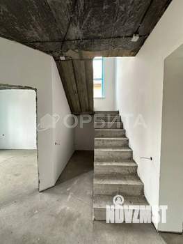 Дом 130м&sup2;, 2-этажный, участок 5 сот.  