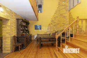 Дом 459м², 2-этажный, участок 10 сот.  