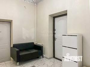 Коттедж 258м², 3-этажный, участок 6 сот.  
