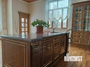 Коттедж 360м², 2-этажный, участок 17 сот.  