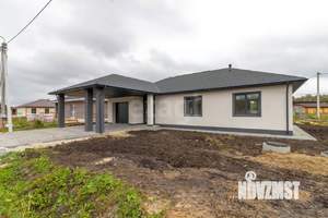 Дом 600м&sup2;, 1-этажный, участок 6 сот.  