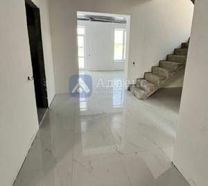 Дом 132м&sup2;, 2-этажный, участок 6 сот.  