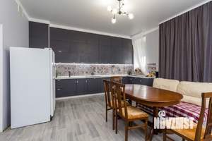 Дом 234м&sup2;, 2-этажный, участок 8 сот.  