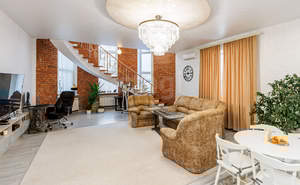 Дом 180м&sup2;, 2-этажный, участок 5 сот.  