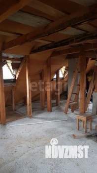 Дом 174м², 2-этажный, участок 17 сот.  