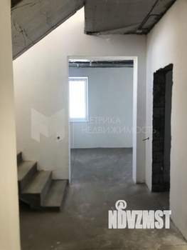Коттедж 130м², 2-этажный, участок 6 сот.  