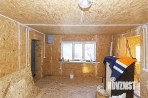 Дом 25м&sup2;, 2-этажный, участок 6 сот.  