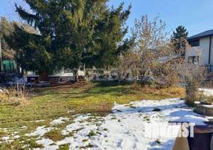 Дом 23м&sup2;, 2-этажный, участок 4 сот.  