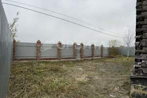 Дом 100м&sup2;, 2-этажный, участок 0 сот.  