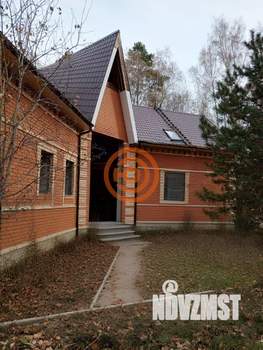 Коттедж 540м², 2-этажный, участок 15 сот.  