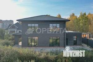 Дом 296м&sup2;, 2-этажный, участок 6 сот.  