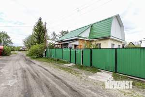 Дом 100м&sup2;, 2-этажный, участок 6 сот.  