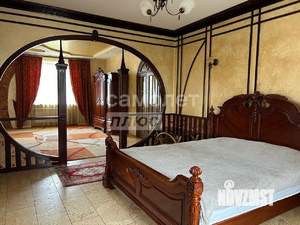 Коттедж 500м², 3-этажный, участок 15 сот.  