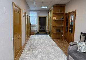 Дом 298м&sup2;, 2-этажный, участок 10 сот.  