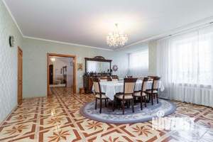 Коттедж 362м&sup2;, 2-этажный, участок 7 сот.  