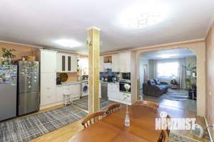 Дом 193м&sup2;, 3-этажный, участок 3 сот.  