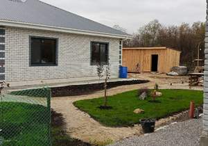 Дом 130м&sup2;, 1-этажный, участок 10 сот.  