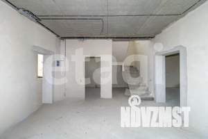 Дом 180м&sup2;, 2-этажный, участок 5 сот.  