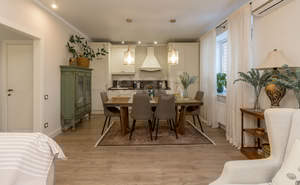 Дом 102м&sup2;, 2-этажный, участок 2 сот.  