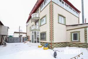 Дом 726м&sup2;, 3-этажный, участок 13 сот.  